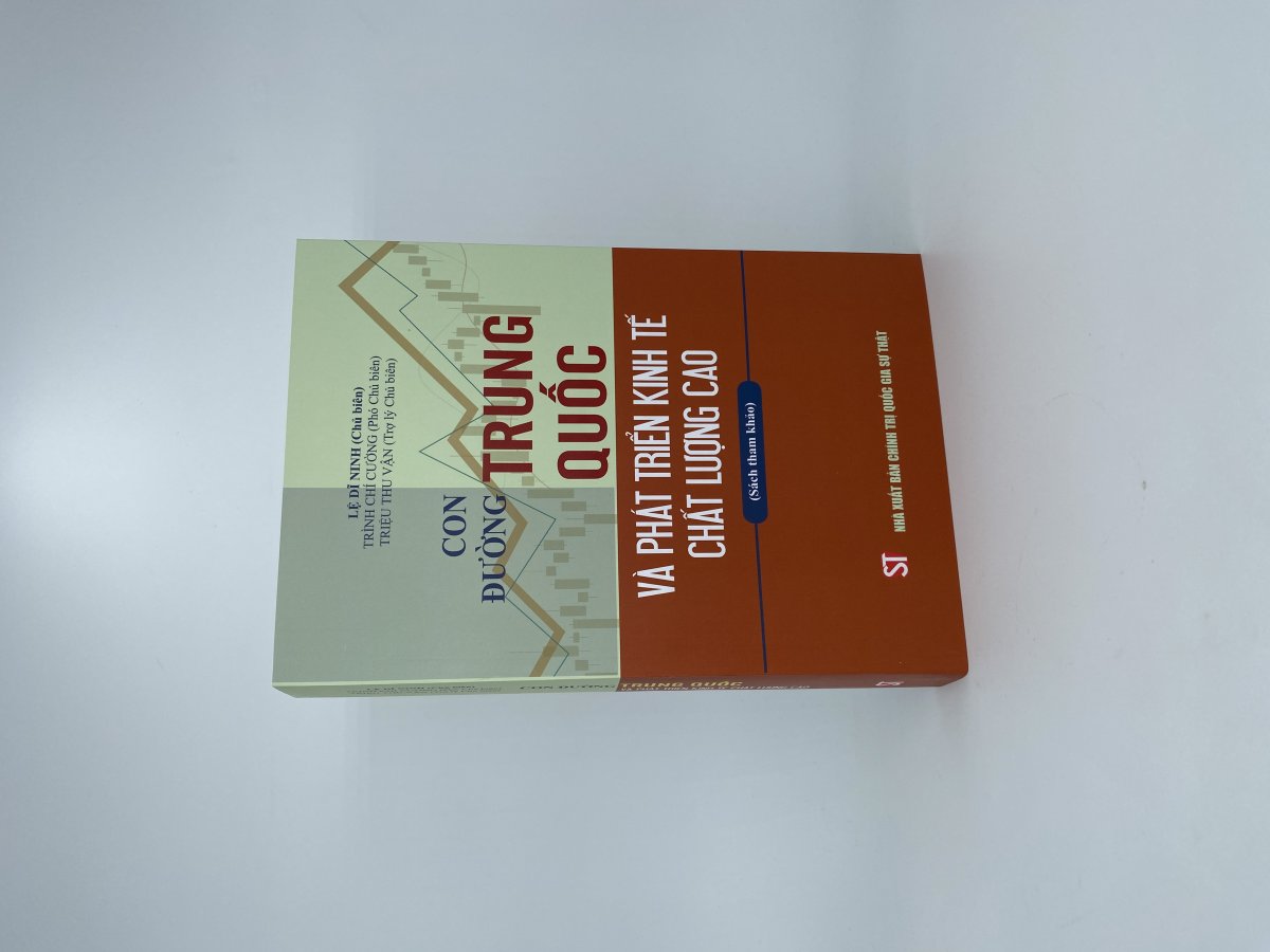 Con đường Trung Quốc và phát triển kinh tế chất lượng cao (Sách tham khảo)