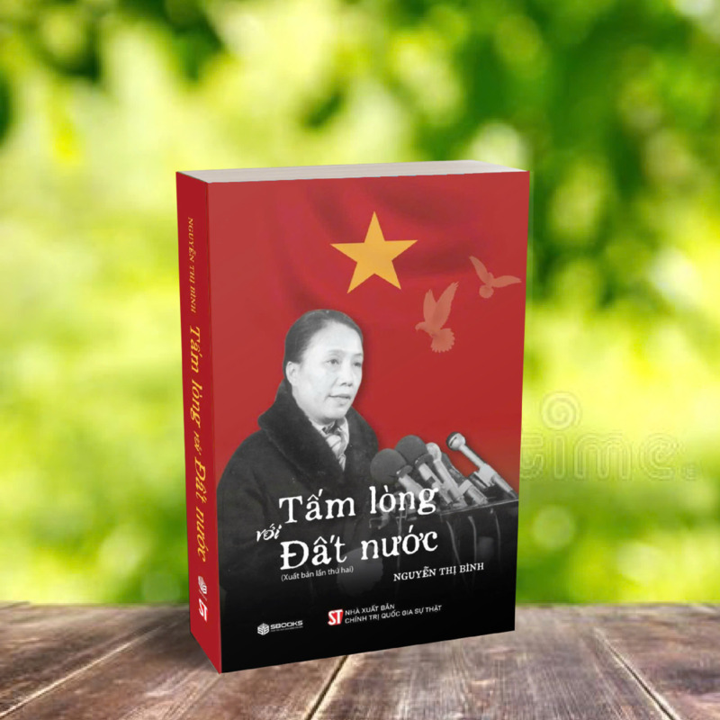 Tấm lòng với đất nước (Xuất bản lần thứ hai)