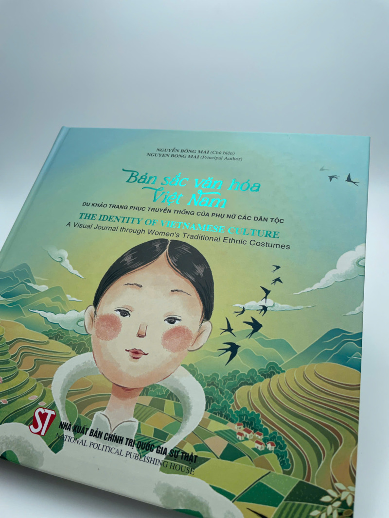 Bản sắc văn hóa Việt Nam (Du khảo trang phục truyền thống của phụ nữ...