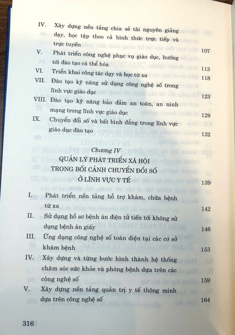 Quản lý phát triển xã hội trong bối cảnh chuyển đổi số