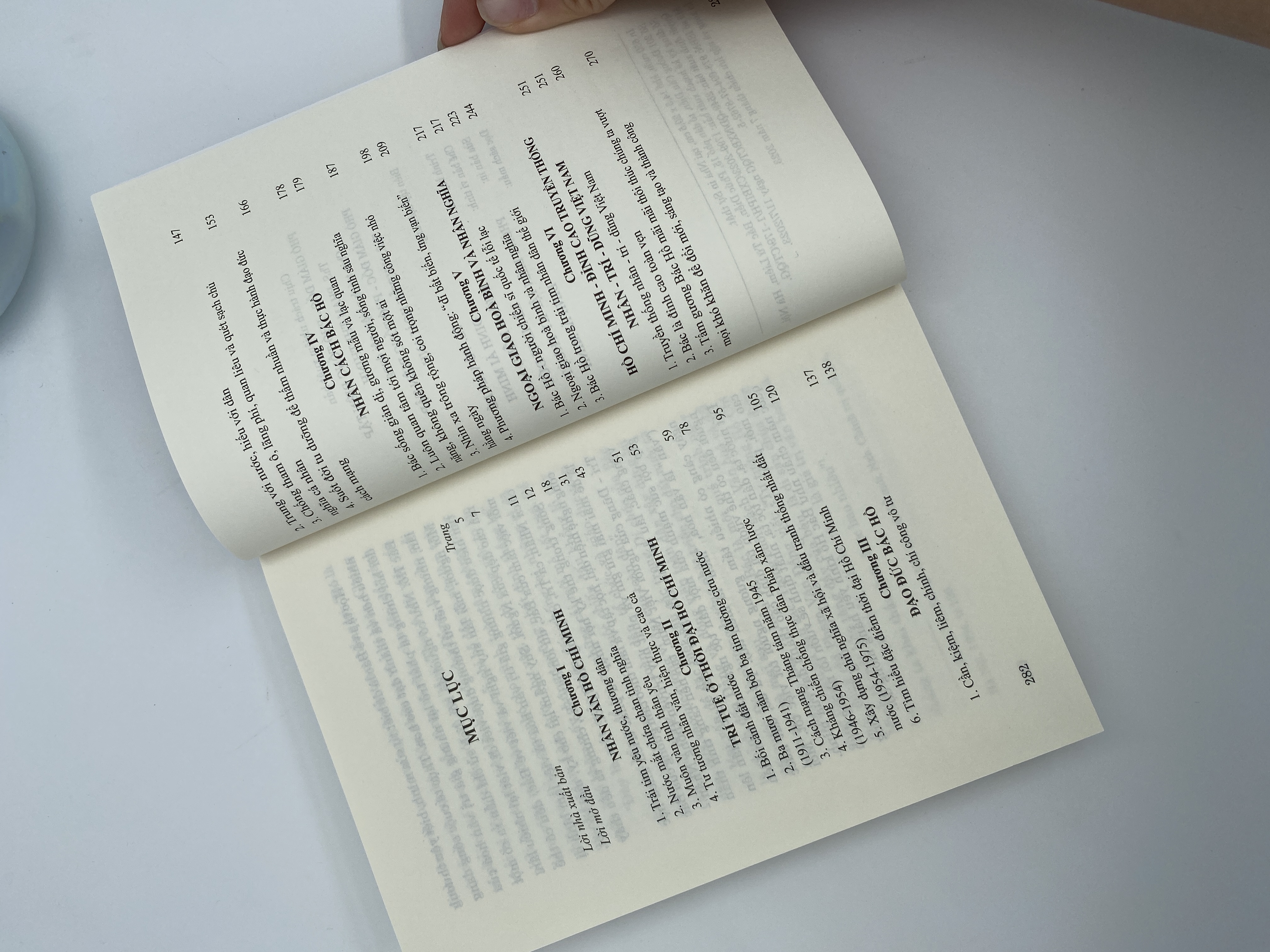 Hồ Chí Minh - Nhà tư tưởng thiên tài