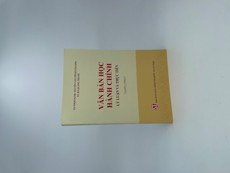 Cẩm nang hướng dẫn thực hành đại diện tranh tụng trong vụ án hình sự (Dành cho sinh viên, học viên) (Tái bản lần thứ hai, có sửa chữa, bổ sung)