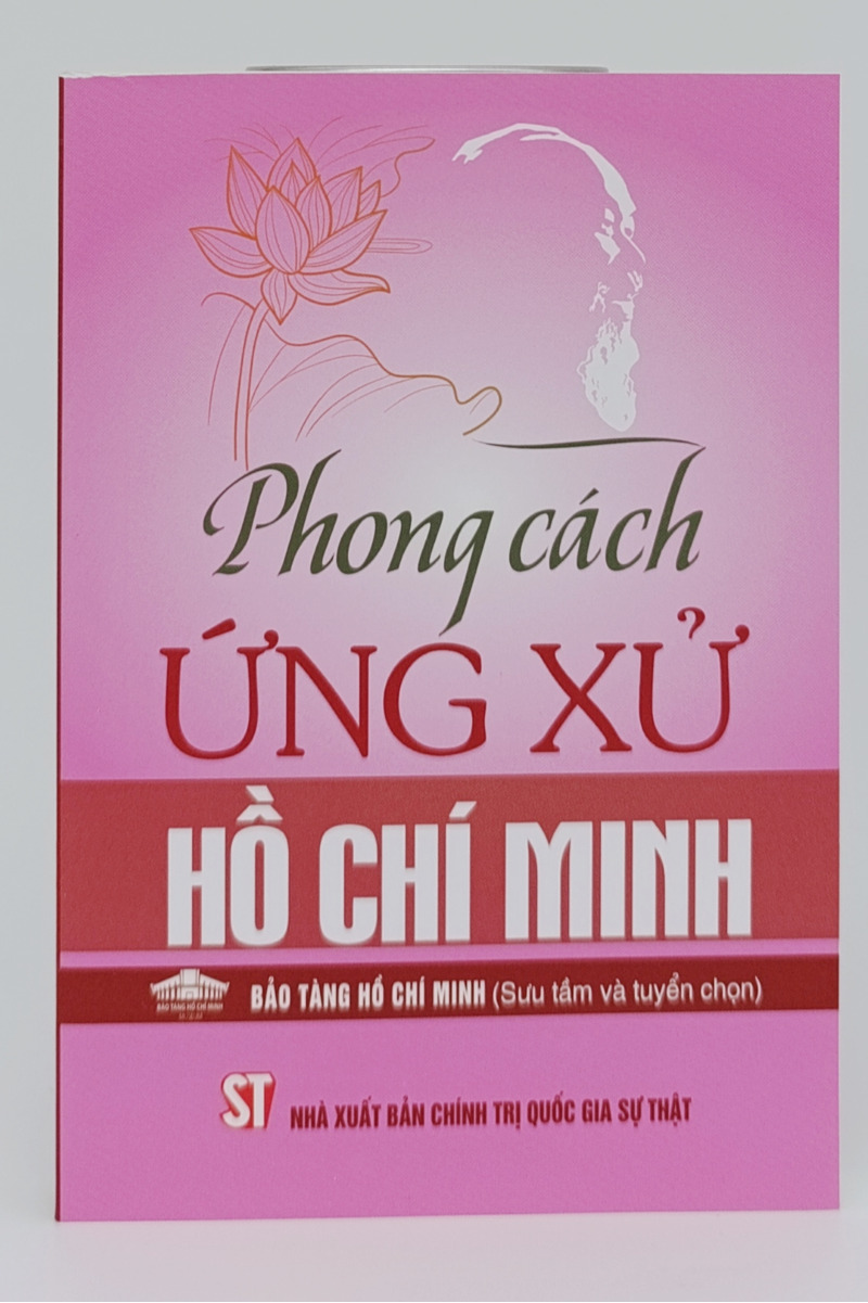 Phong cách ứng xử Hồ Chí Minh