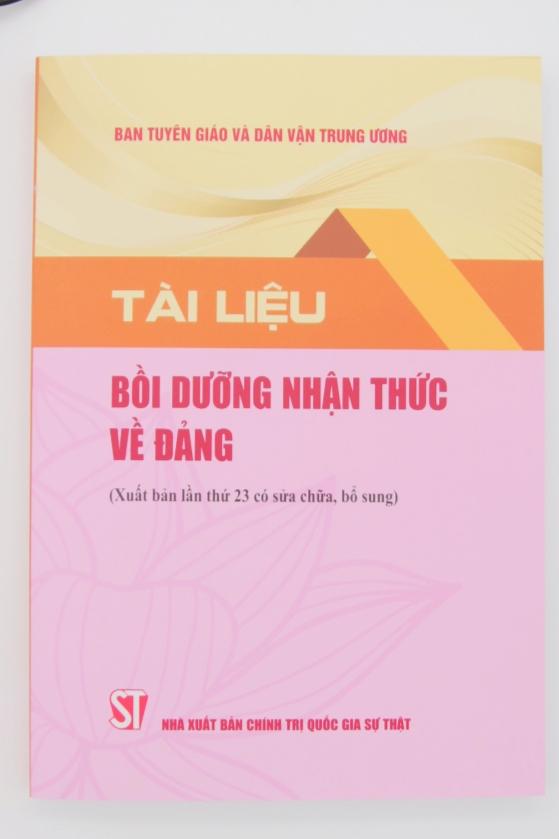 Tài liệu bồi dưỡng nhận thức về Đảng (Xuất bản lần thứ 23 có sửa chữa, bổ sung)